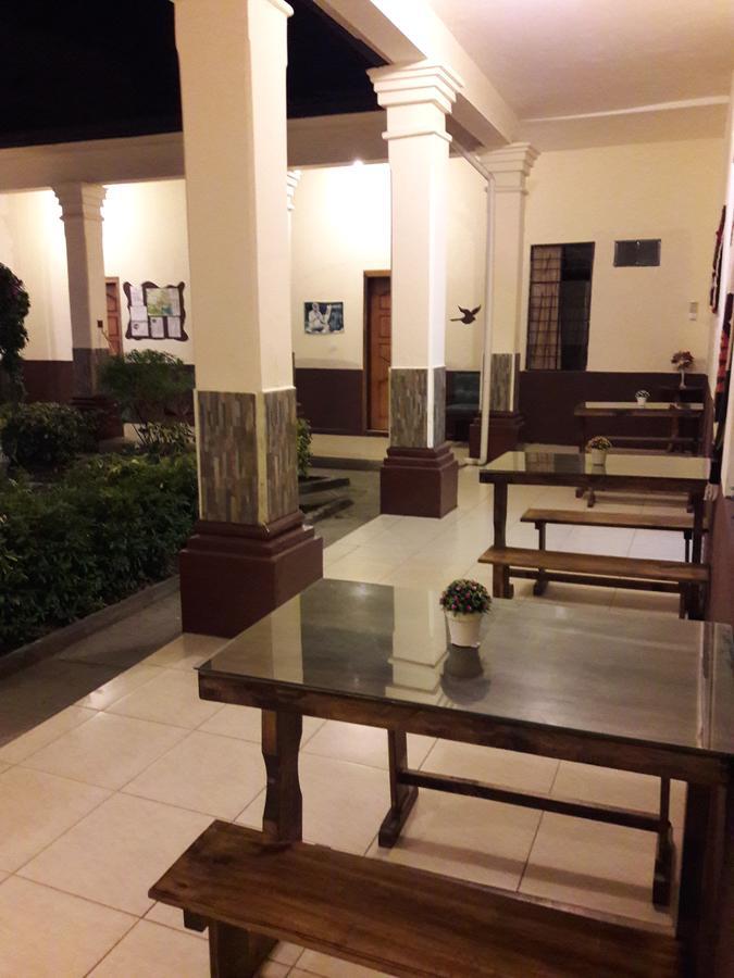 The Backpacker Hostal Ибарра Экстерьер фото
