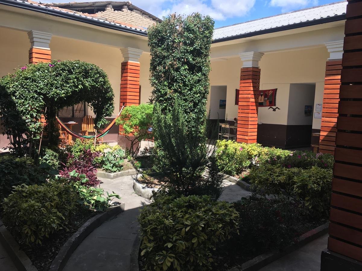 The Backpacker Hostal Ибарра Экстерьер фото