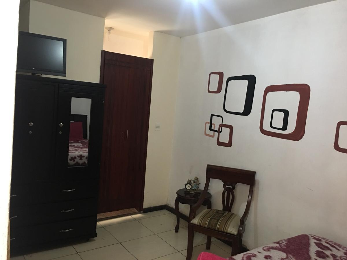 The Backpacker Hostal Ибарра Экстерьер фото