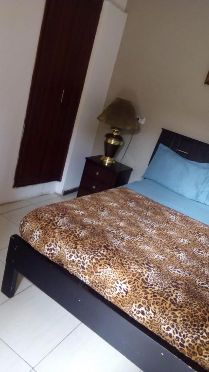 The Backpacker Hostal Ибарра Экстерьер фото