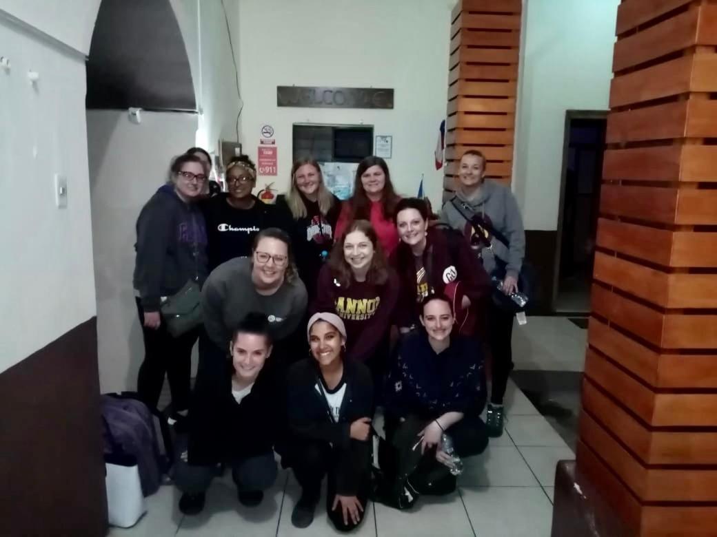 The Backpacker Hostal Ибарра Экстерьер фото